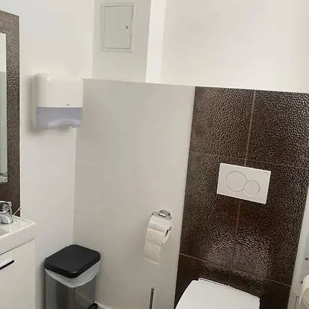 Mit Eine Grosse Terasse Naehe Hannover-messe